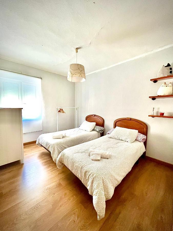 Apartamento Puertu Chicu Con Plaza De Garaje Privada Llanes Eksteriør bilde